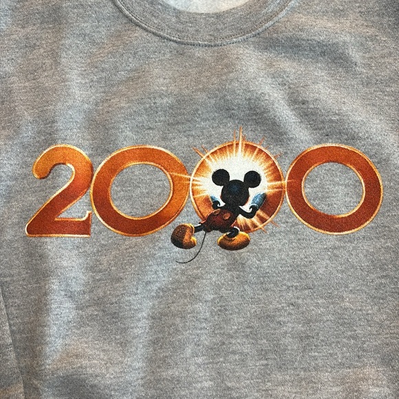 Vintage Disney Store 2000 sweatshirt - Picture 2 of 8